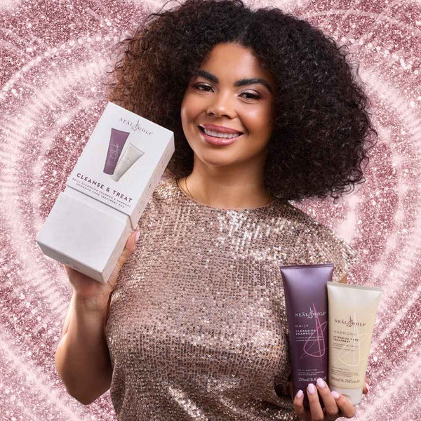 CLEANSE & TREAT Collection Daily Shampoo & Harmony Treatment Gift Set