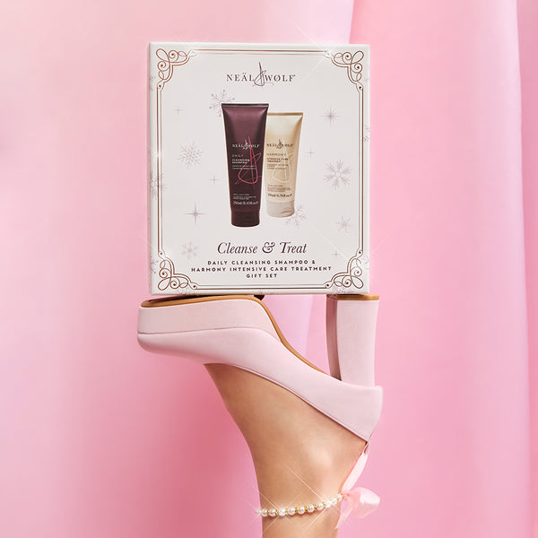 CLEANSE & TREAT Collection Daily Shampoo & Harmony Treatment Gift Set